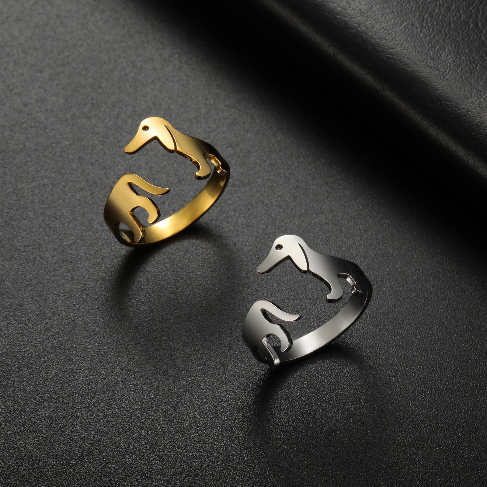 Titanstahl-Ornament Dackel Verstellbarer Ring