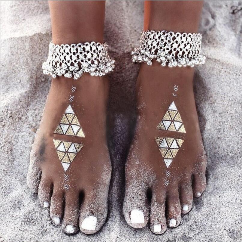 Tobilleras boho Tobillera de color plateado bohemio con cadena y cascabeles