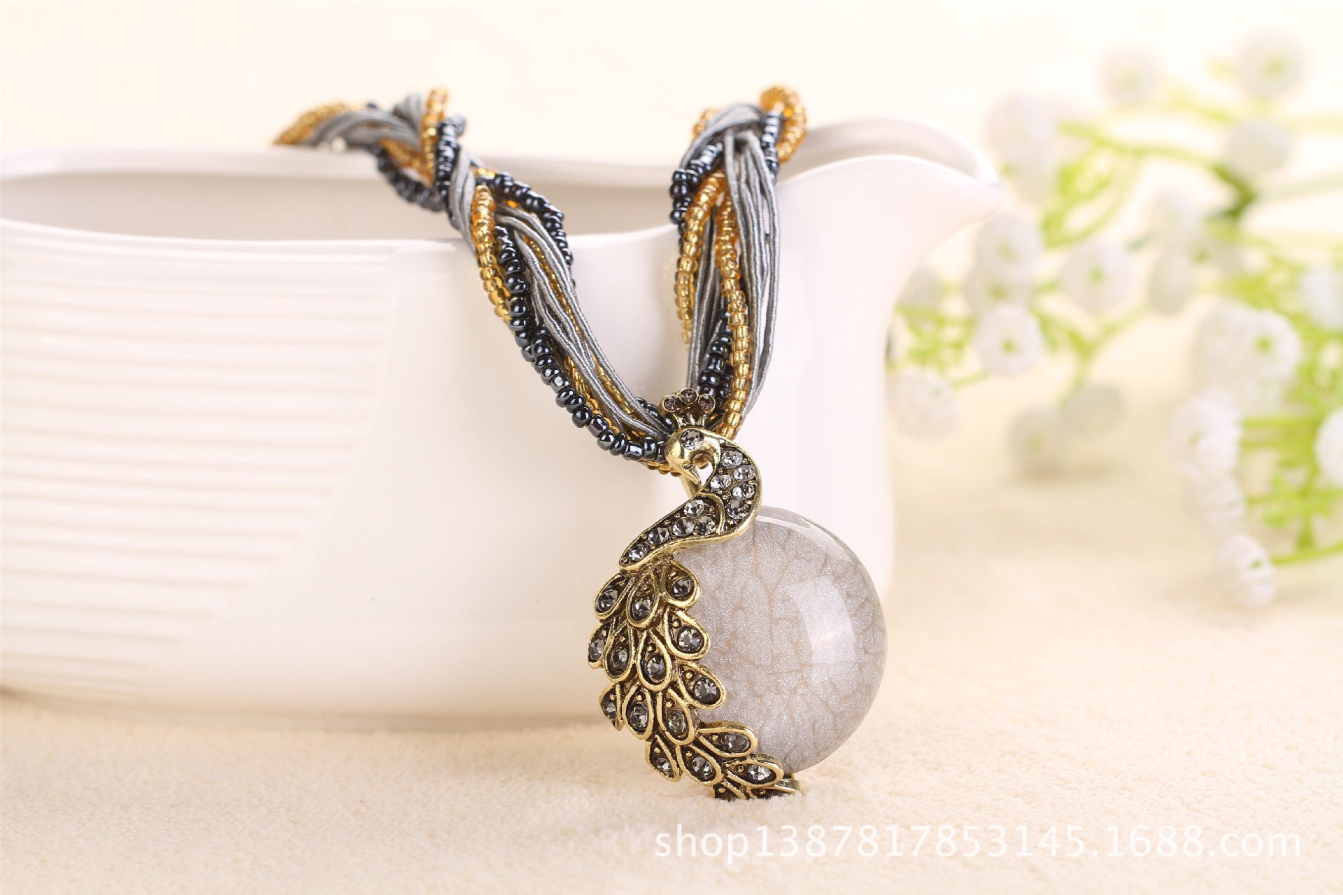 Ladies Ethnic StyleRrice Bead Woven Retro Necklace