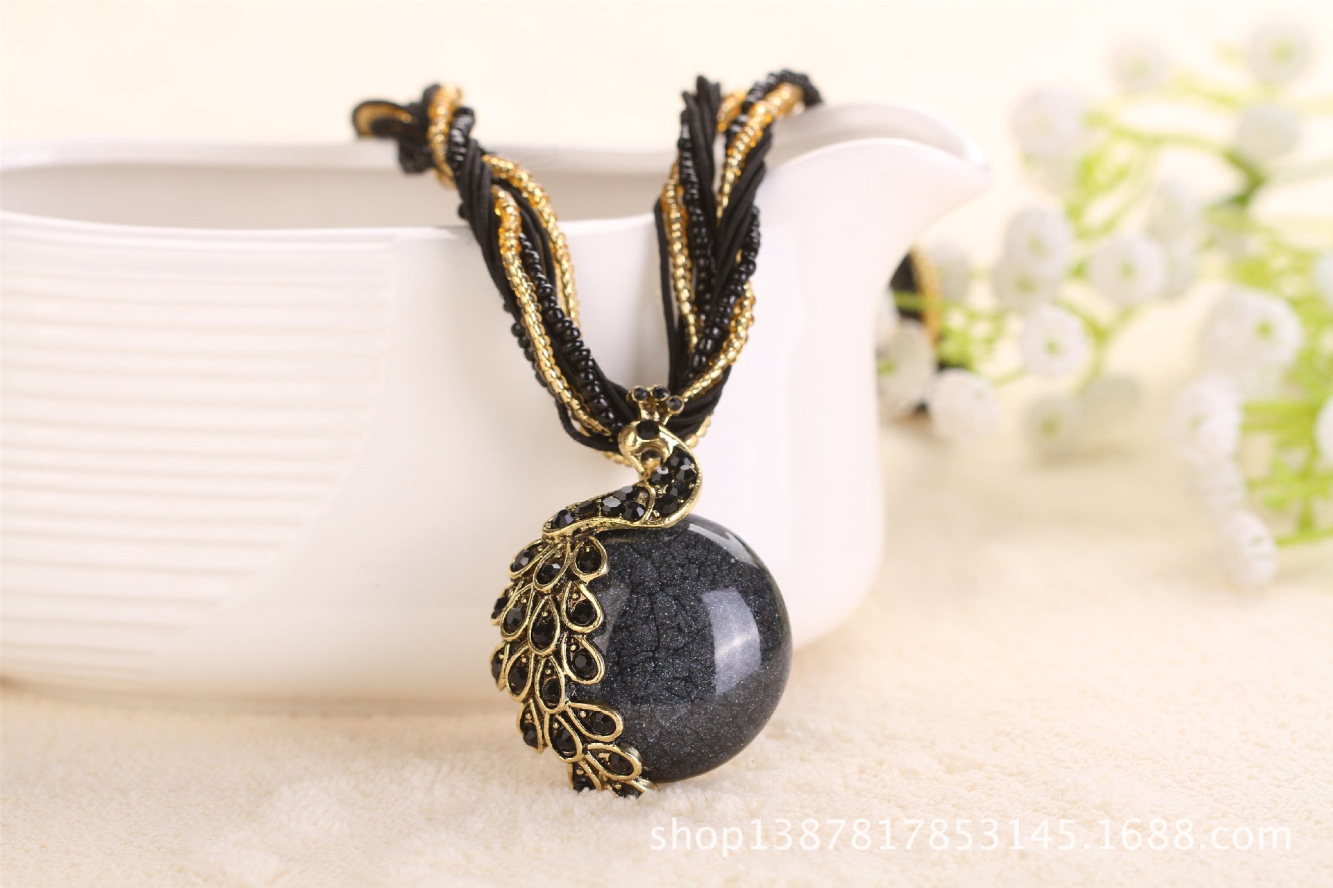 Ladies Ethnic StyleRrice Bead Woven Retro Necklace