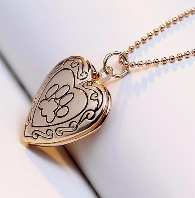 Medaillon-Halskette „Memory Footprint“, wunderschönes Geschenk für Hundeliebhaber