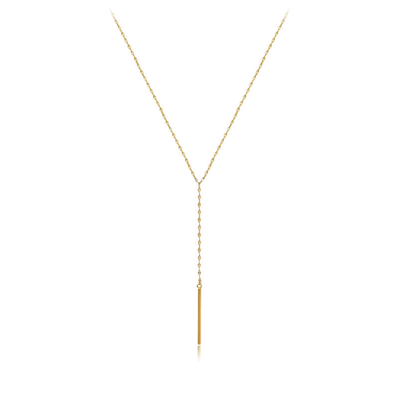 Minimalist style necklace