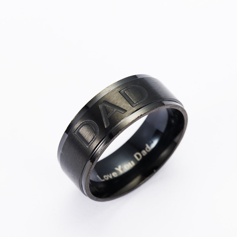 Anillo de acero de titanio con monograma