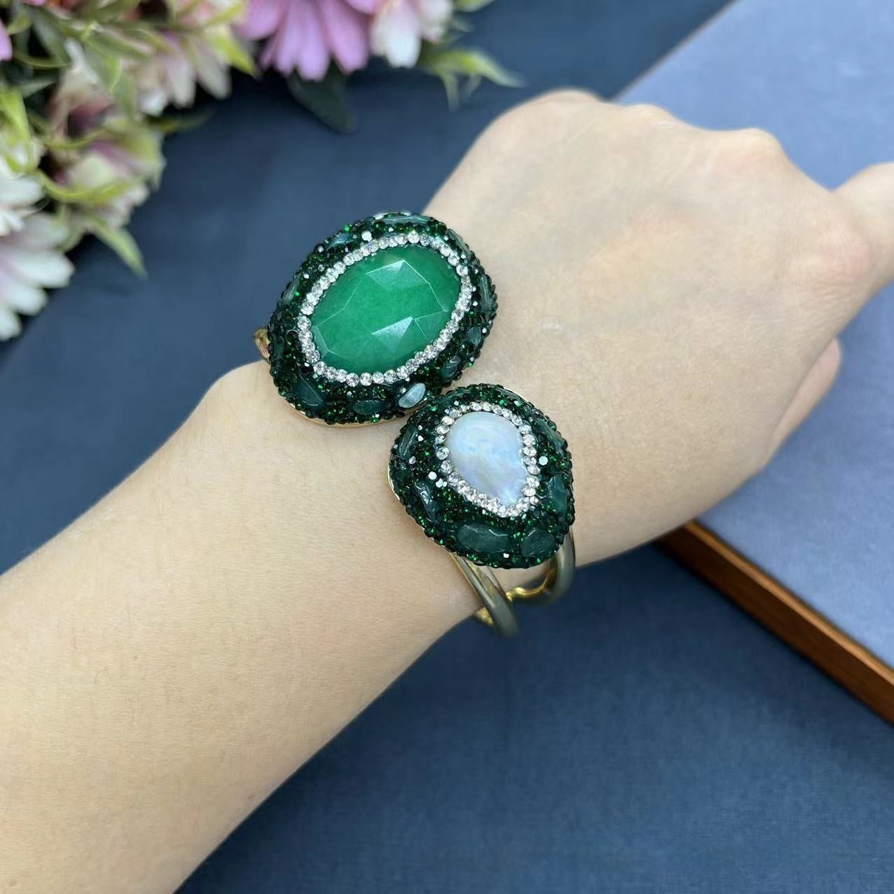 Fashion And Fully-jewelled Design Color-preserving Electroplated Natural Stone Bracelet