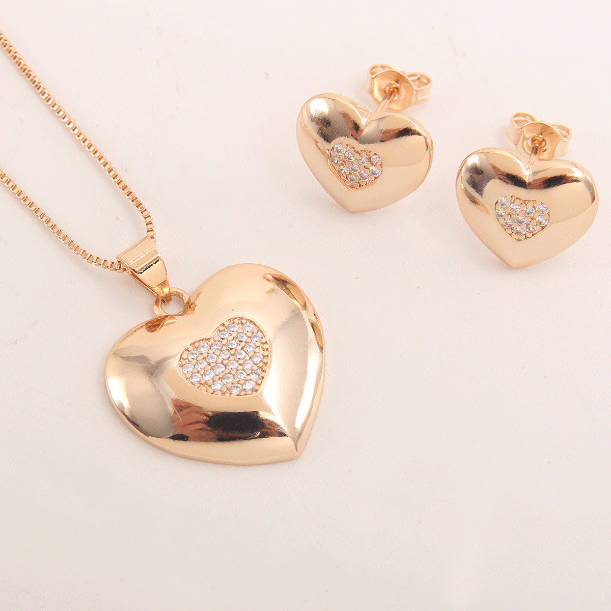 Herzförmiger Zirkon-Halskettenschmuck-Set für Damen