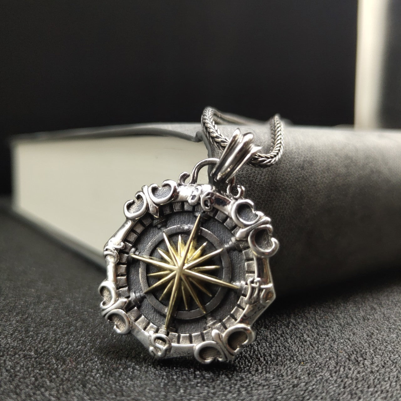 Neue S925 Sterling Silber Tiefsee-Kompass-Hundemarken-Herrenkette