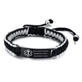 Pulsera Curva de Acero Inoxidable con Letras Tejidas Bañadas en Negro