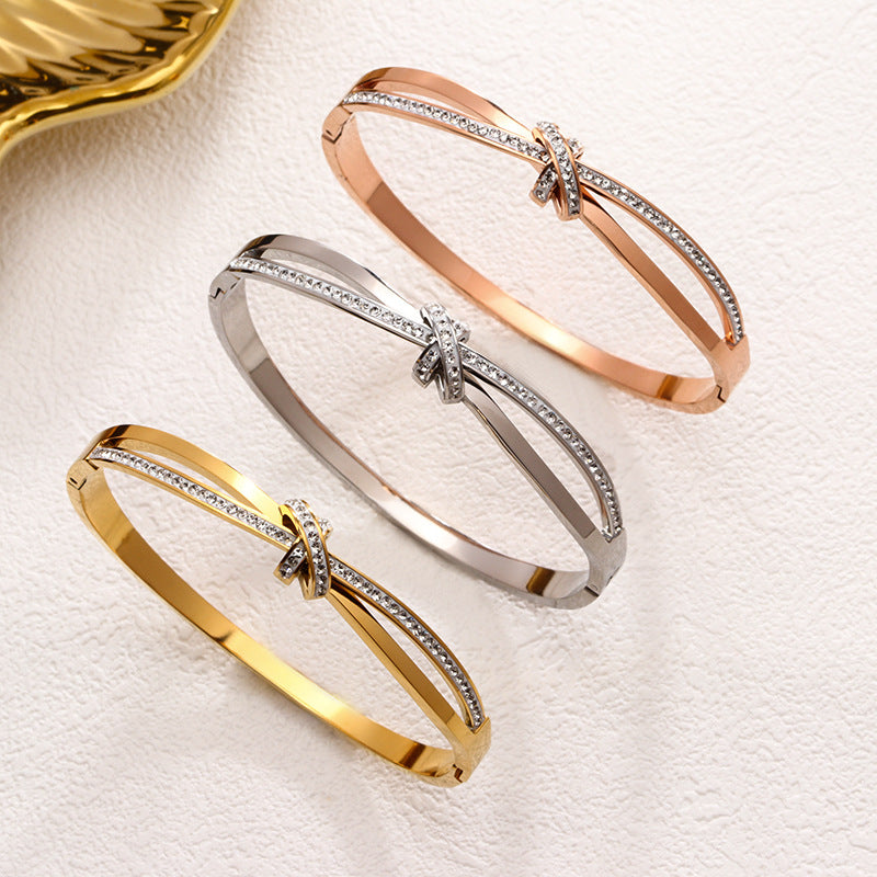 Europäisches und amerikanisches Titan-Stahl-Knotenarmband, leicht, luxuriös