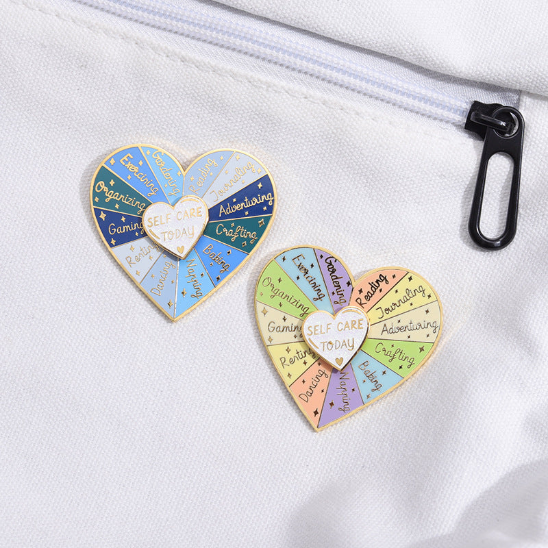 Distintivo giratorio con forma de corazón doble capa para mujer