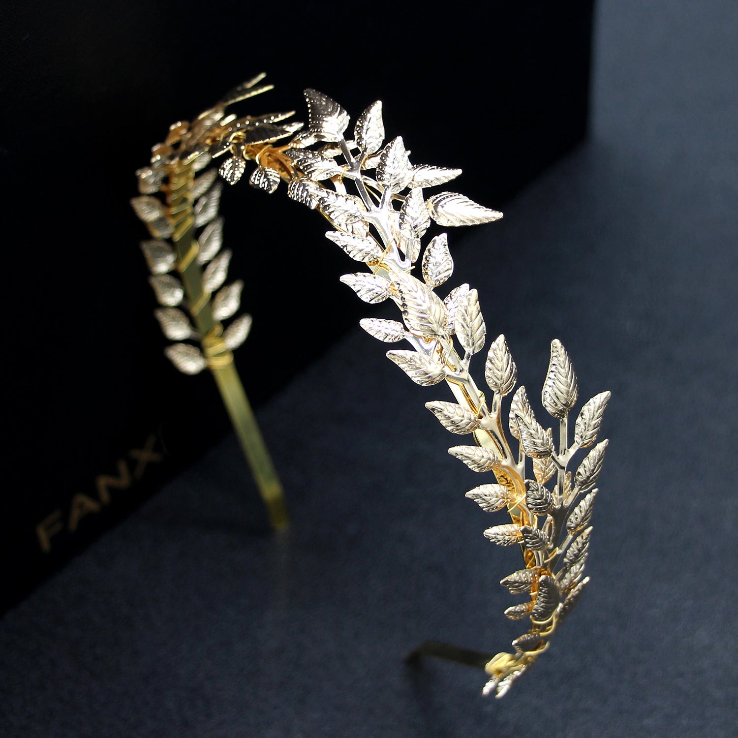 Braut Haarreif mit goldenen Blättern Legierung Krone Haarschmuck