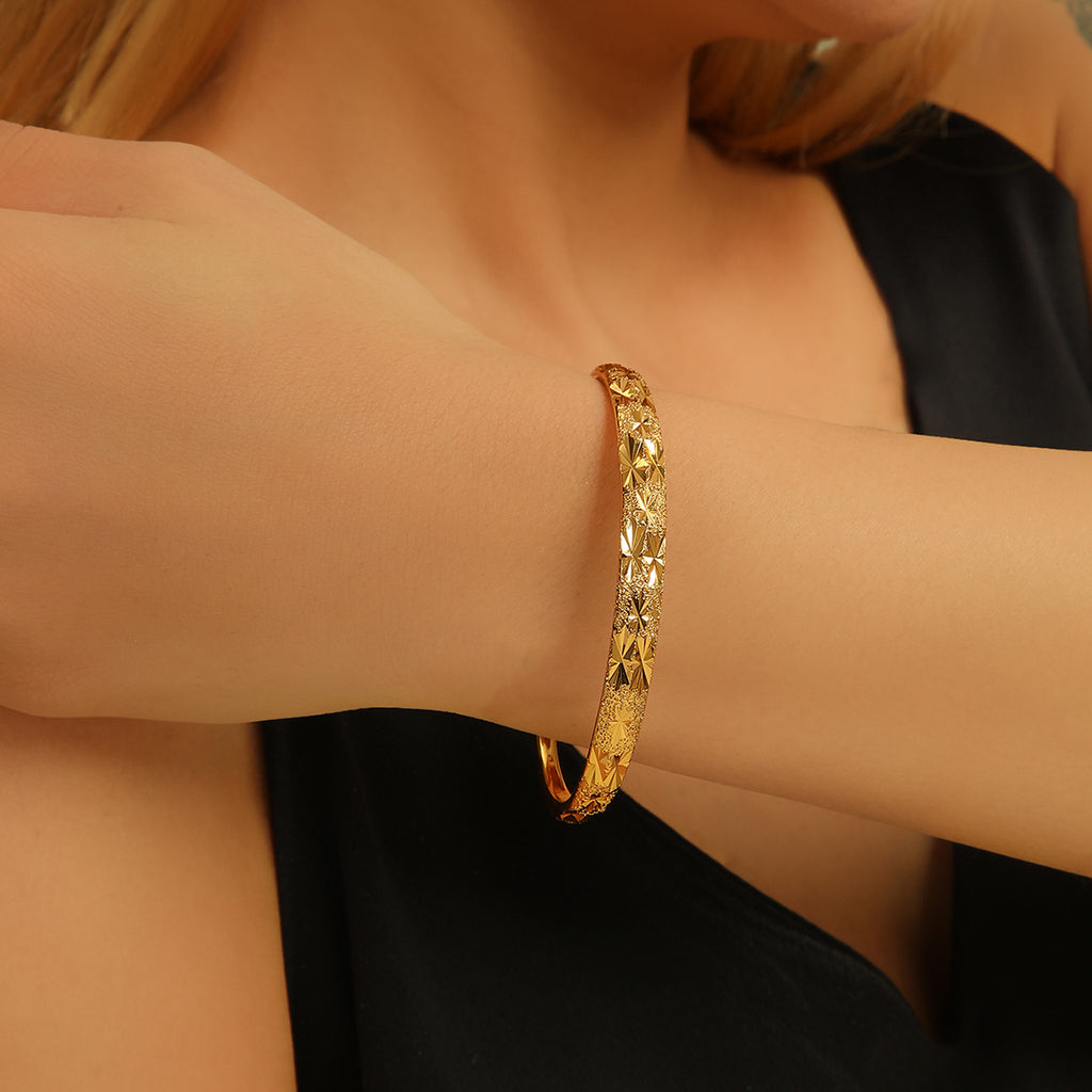 1 Stk. Vintage vergoldetes 18K zart gemustertes Armband, Sandgold Damen Offenes Armband, Geeignet für den täglichen Gebrauch, Weihnachtsgeschenke