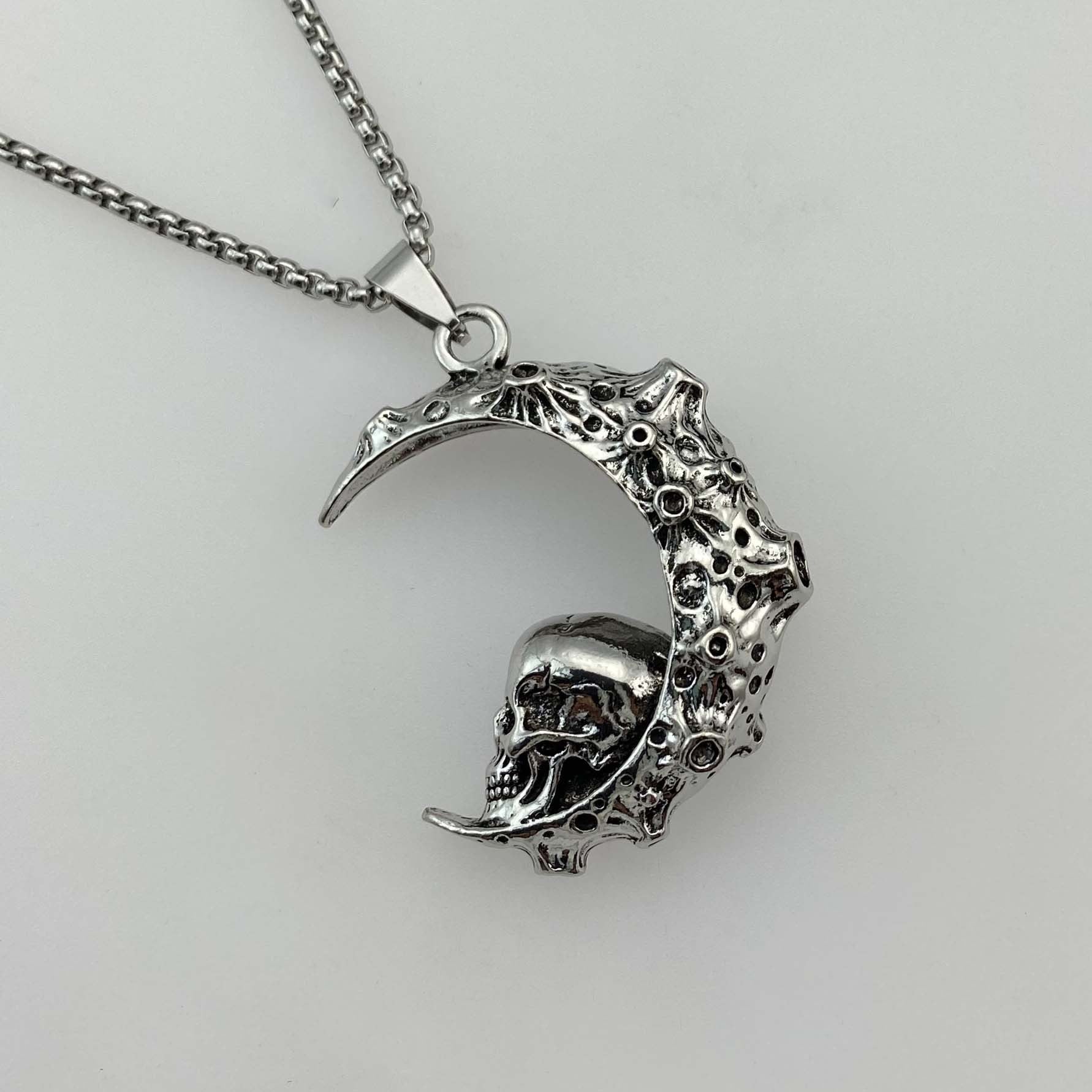 Großer Edelstahl 3D Mond Schädel Anhänger Biker Punk Halskette Herren Schmuck Kostenloser Versand