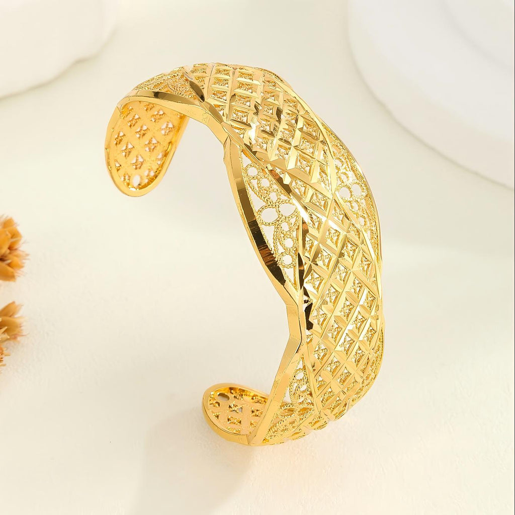 1pcs Fashion Copper Plated 18K Gold Diamond Pattern Bracelet, Fried Dough Twists Rope Open Bracelet