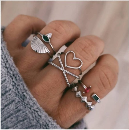Diamantbesetzter Ring