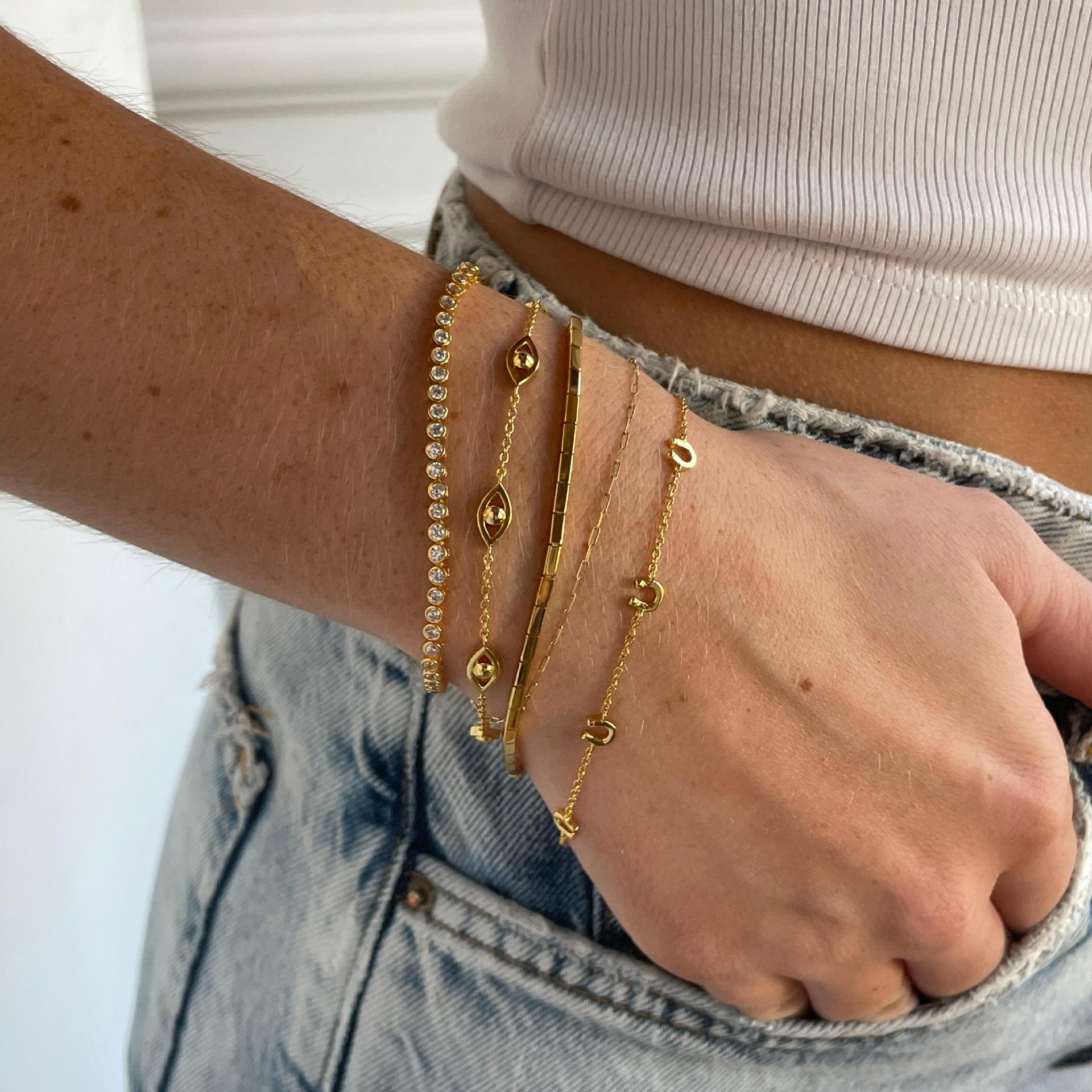 Pulsera de Acero Inoxidable Avanzado, Galvanoplastia al Vacío, Sin Decoloración, Estilo Europeo y Americano
