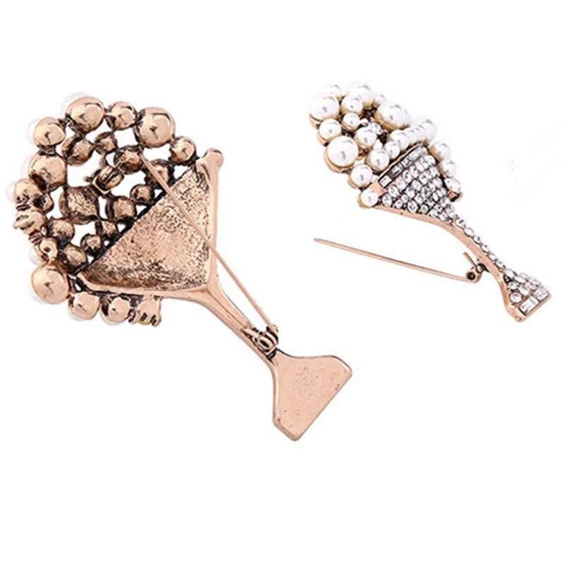 Broche de copa de vino vintage