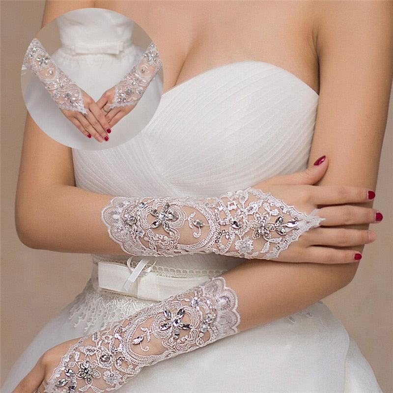 Handschuhe zum Brautkleid der Mutter