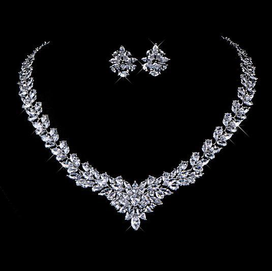 Zirkon-Blumen-Ohrstecker-Halsketten-Set