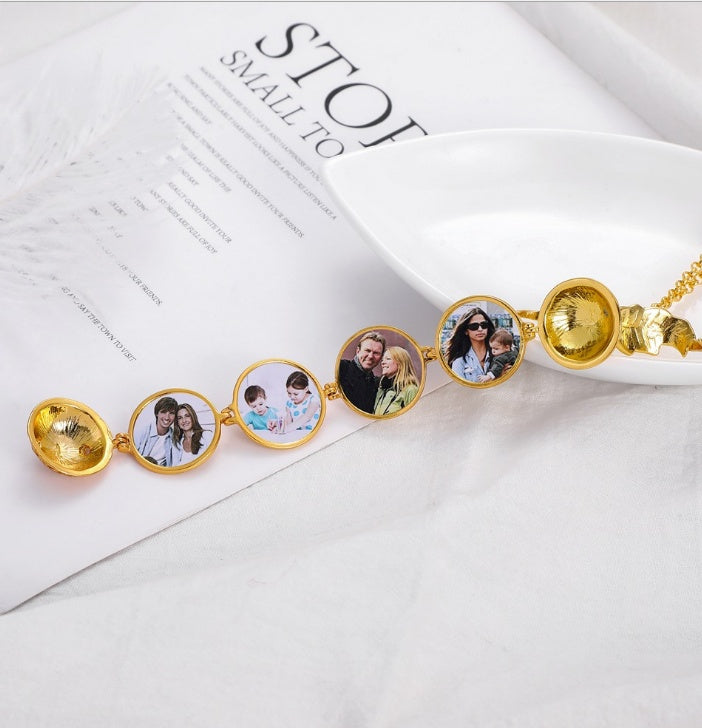 Photo necklace