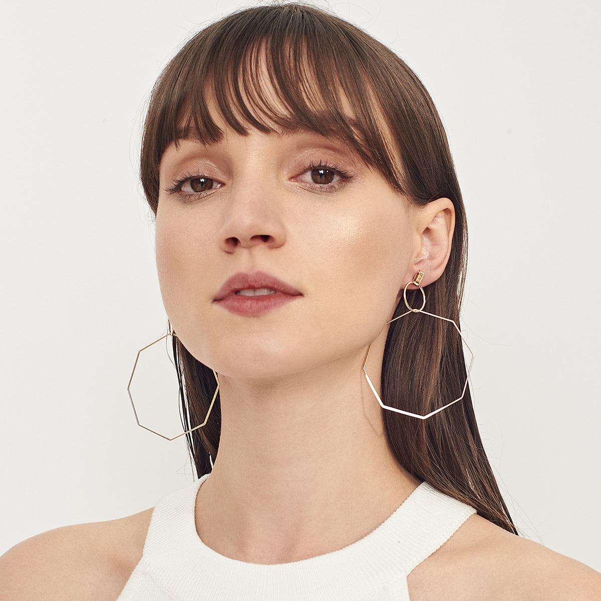 Einfache Business-Ohrringe mit geometrischen Elementen für Damen
