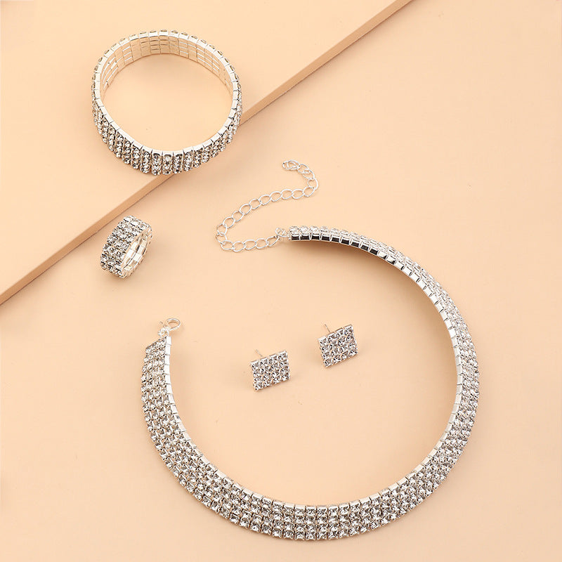 Schmuckset Elegante Strass-Quadrat-Ohrstecker-Halskette