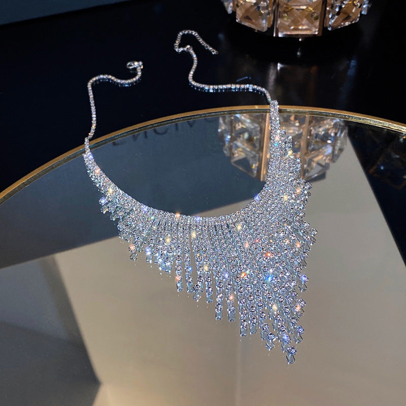 Fashion Grandeur Persönlichkeit Trendige Halskette Frühling Neue Diamant Quaste Halskette