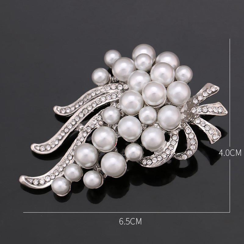 Rhinestone Pearl Brooch Pin