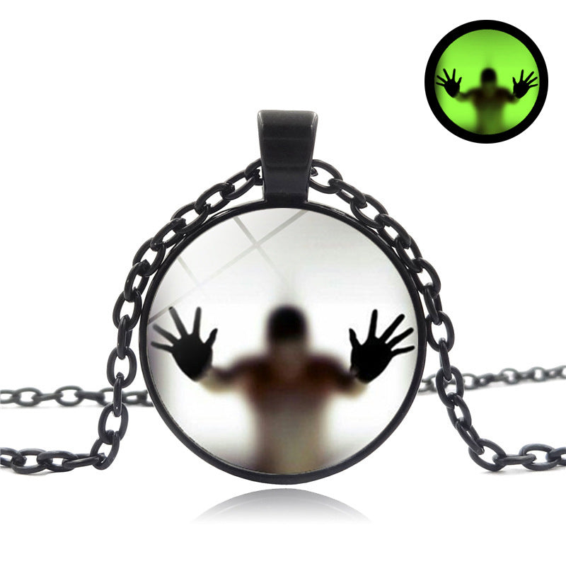 Runde leuchtende Halskette Halloween Persönlichkeit Schlüsselbein Anhänger Vintage Pullover Kette Modeschmuck Accessoires