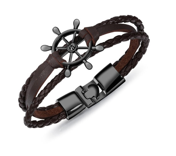 Pulseras de cuero y aleación con dijes