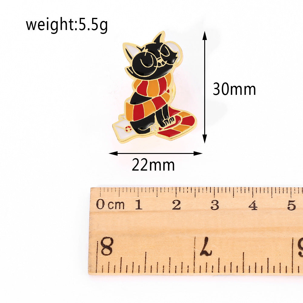 Broche Esmaltado Metálico Gato Fashion Con Pañuelo