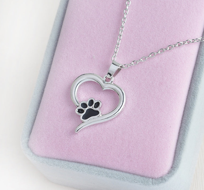 WISH Explosion Fashion Kreative Liebe Hunde-Pfotenabdruck-Anhänger-Halskette Außenhandel Neue Metallschmuck Großhandel