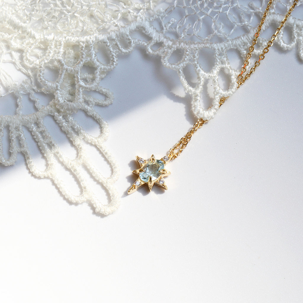 Collar de oro de 18 quilates de joyería japonesa de lujo ligero