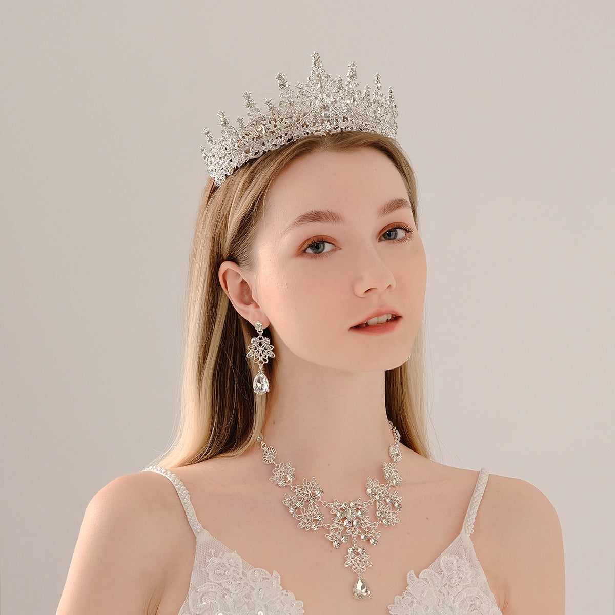 Accesorios para el cabello estilo socialité de lujo ligero, tocado para vestido de novia