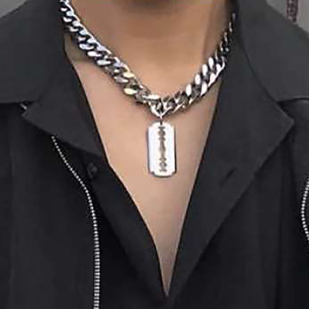 Personalized pendant necklace