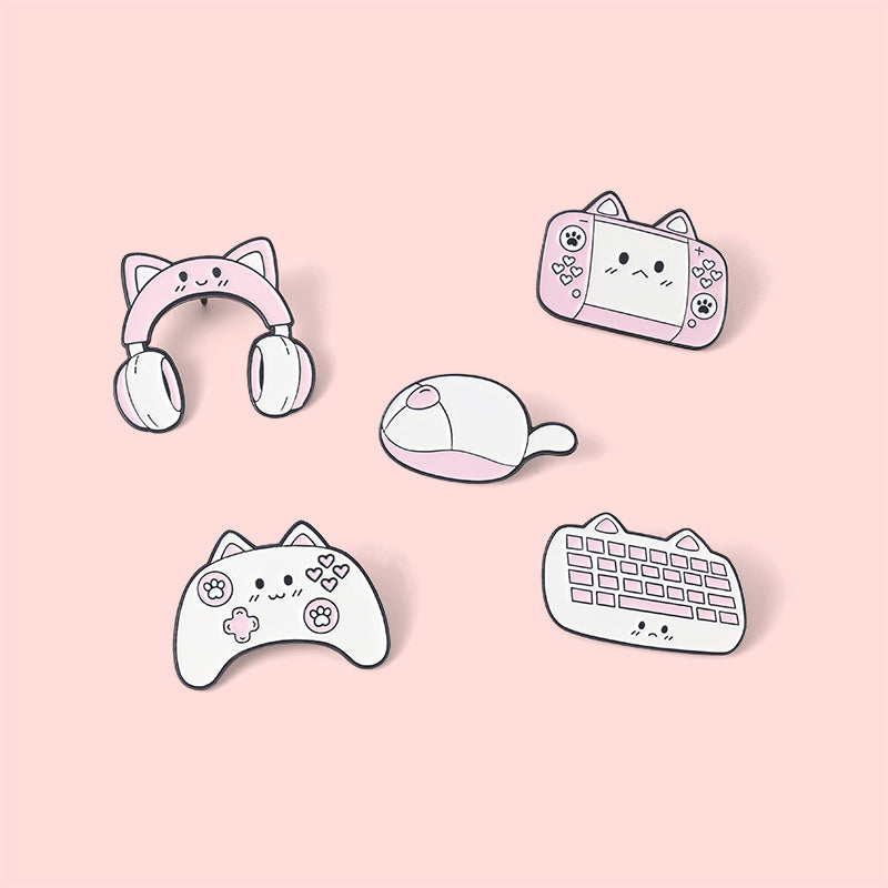 Neue Mädchenspiel Brosche Kleidung Accessoires