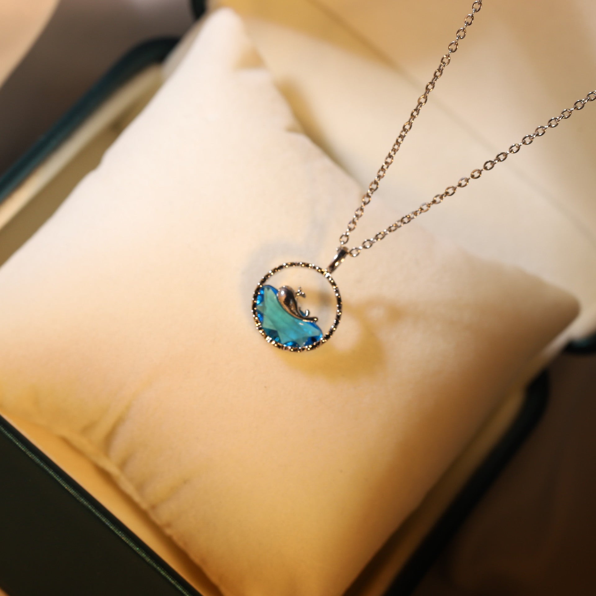 Fashion Jewelry Whale Birth Has You Whale Niche Female Fantasy Blue Sea Necklace