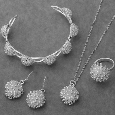 Armband, Anhänger, Halskette, Ring, Ohrring, vierteiliges Set