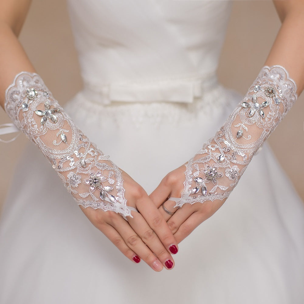 Handschuhe zum Brautkleid der Mutter