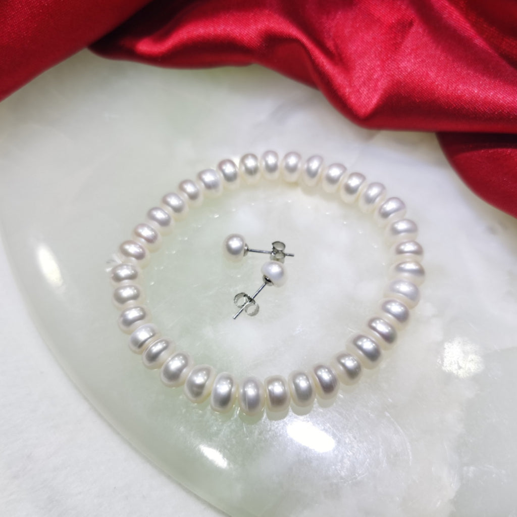 Perlenkette Armband Ohrringe dreiteiliges Set