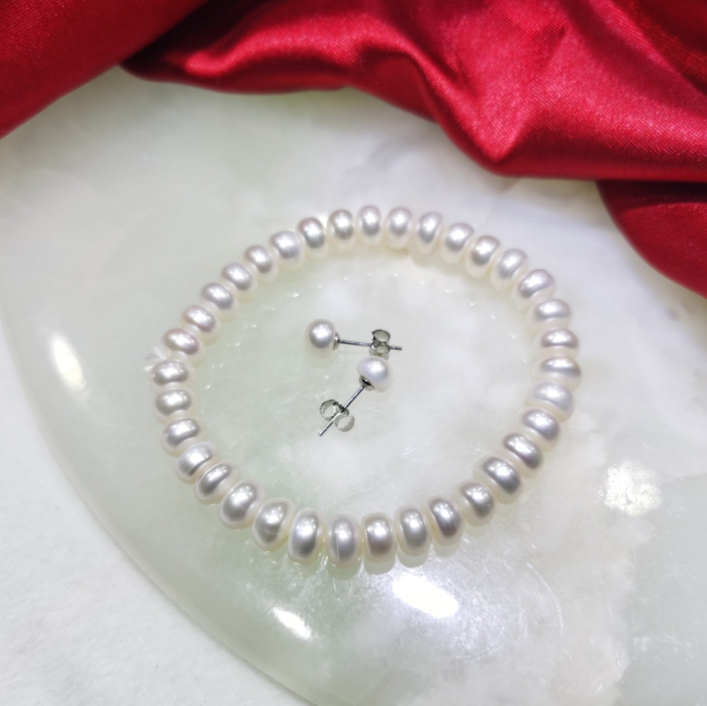 Perlenkette Armband Ohrringe dreiteiliges Set