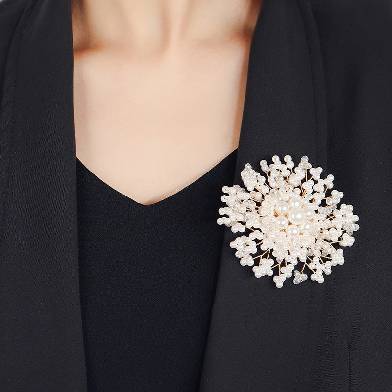 Broche de perlas de lujo con temperamento para mujer