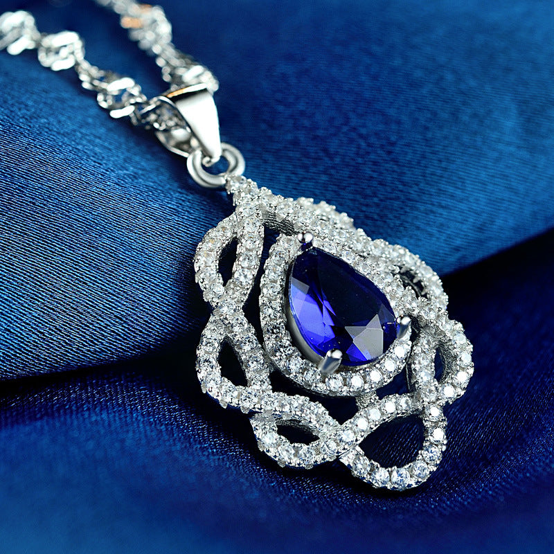 Modische, diamantbesetzte Schlüsselbeinkette mit Anhänger