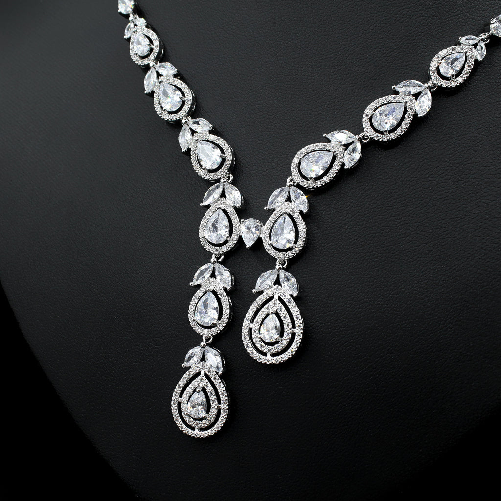 Schmuck Temperament Set Kette Damen Ohrringe Halskette Zweiteilig