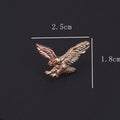 Traje de vestir con accesorios Traje pequeña águila Pequeño accesorio de metal Broche
