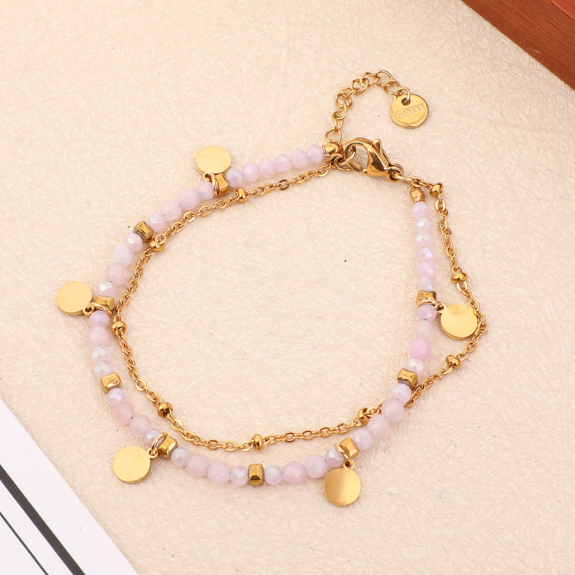 Französisches, handgefertigtes, exquisites kleines Armband mit runden Scheiben