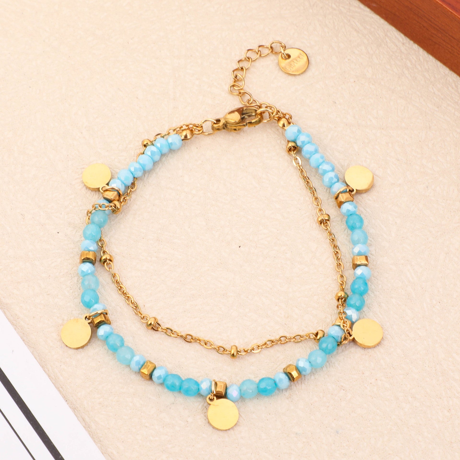 Französisches, handgefertigtes, exquisites kleines Armband mit runden Scheiben