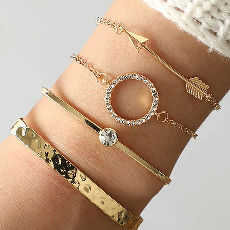 Damen 4-teiliges Strass-Armband mit runden Pfeilelementen