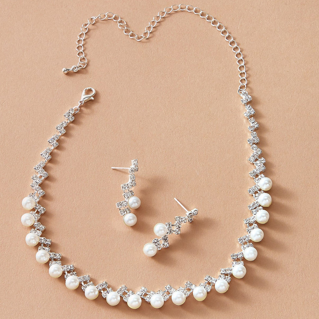 Elegantes Blitz-Strass-Perlen-Halsketten- und Ohrring-Set