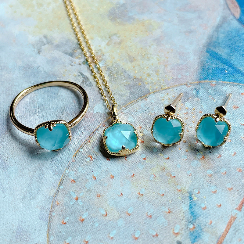 Set aus Halskette, Ohrringen und Ring aus vergoldetem S925 Silber mit quadratischem Türkis-Quarz