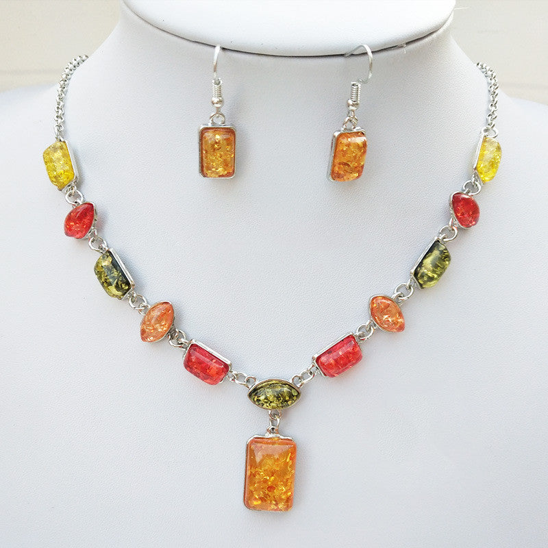 Aretes y collares de dos piezas